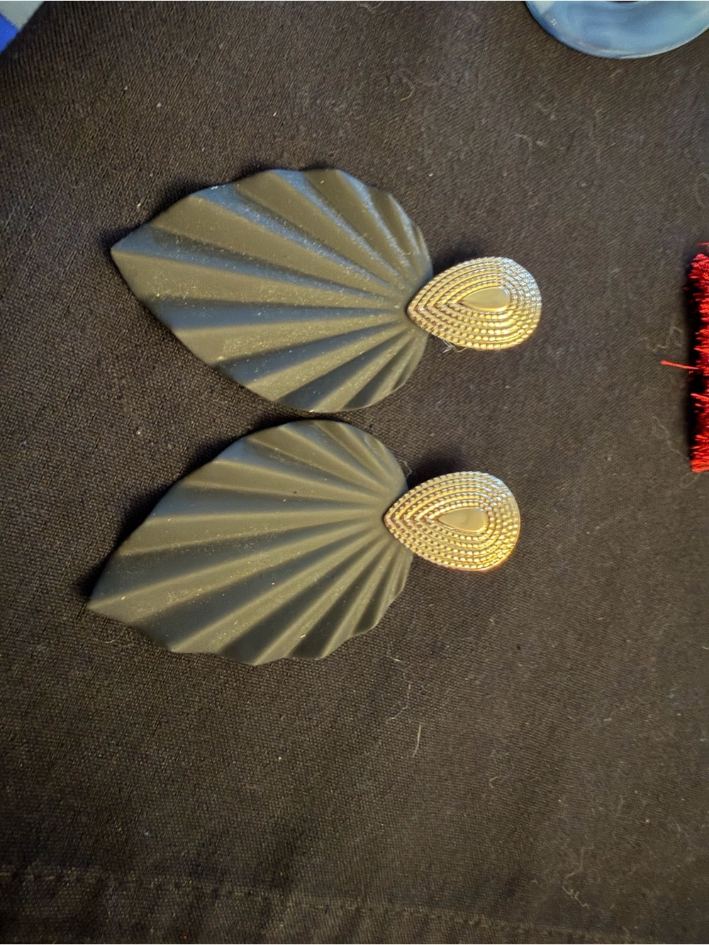 Black and Gold Teardrop Fan Earrings - Stylish Women Accessories